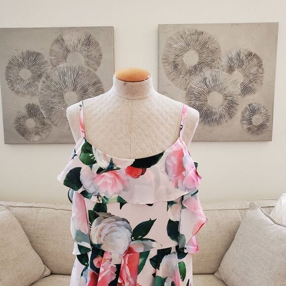 City Chic 'Love Me Do' Floral Cold Shoulder Dress - size 16 - Picture 4 of 14